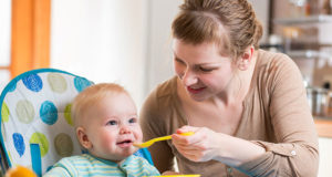 Feeding your 4 To 7 Months old baby Feeding your 4 To 7 Months old baby